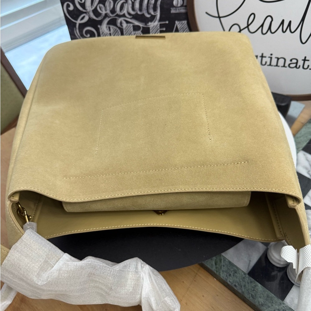 NWT Kurt Geiger London Large Bond Hobo Bag in pale green suede - Picture 8 of 10